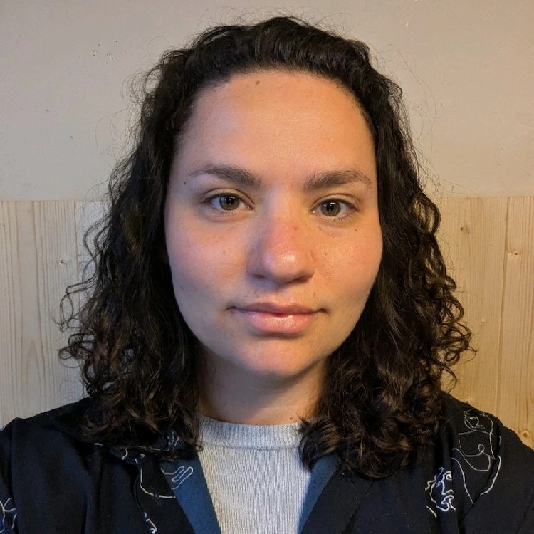 Elouise Lavington Headshot